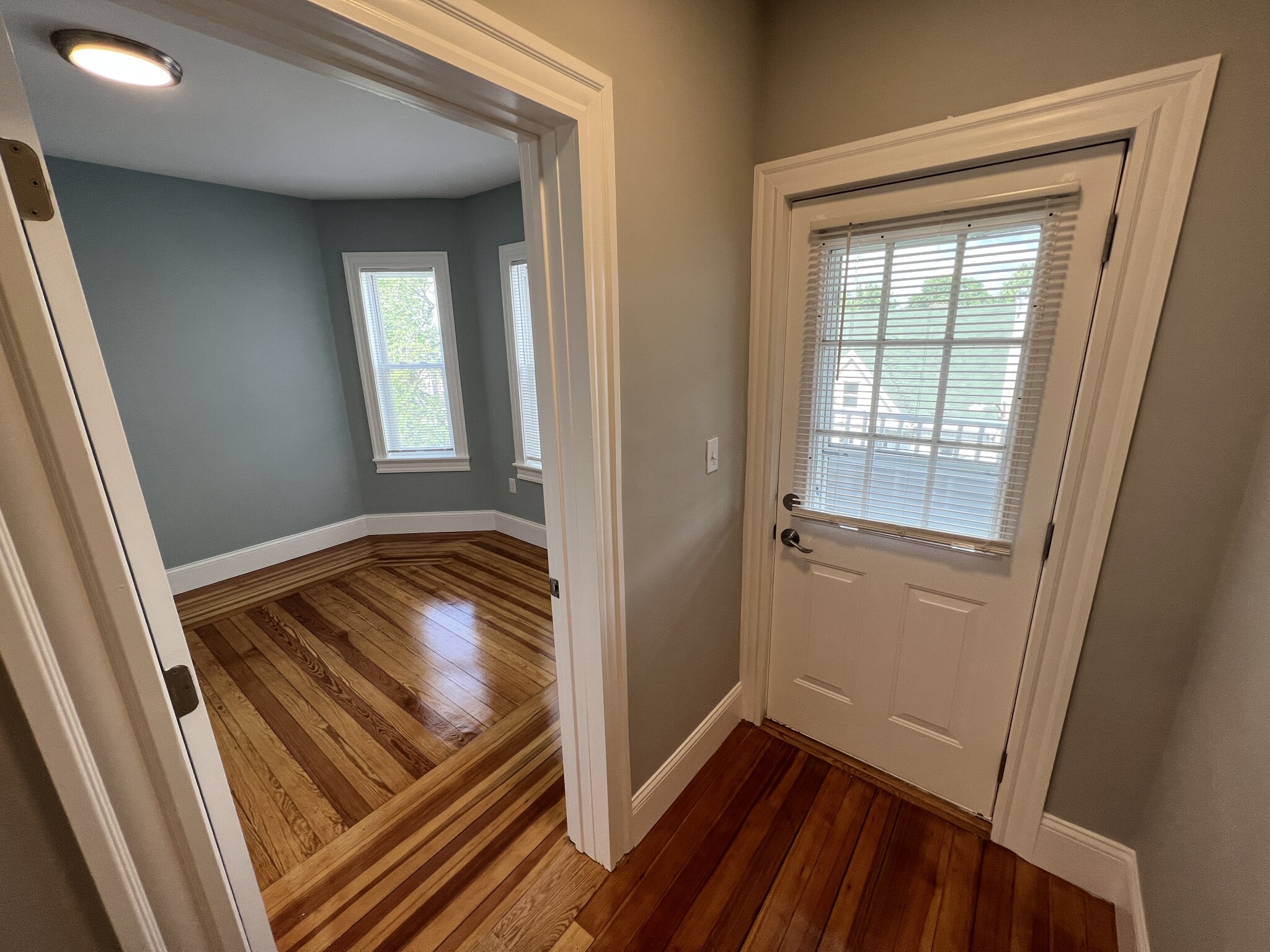 4 bed, 2 bath apartment for rent at 33 Hancock St Unit 3A, Spring Hill — photo 6 of 17