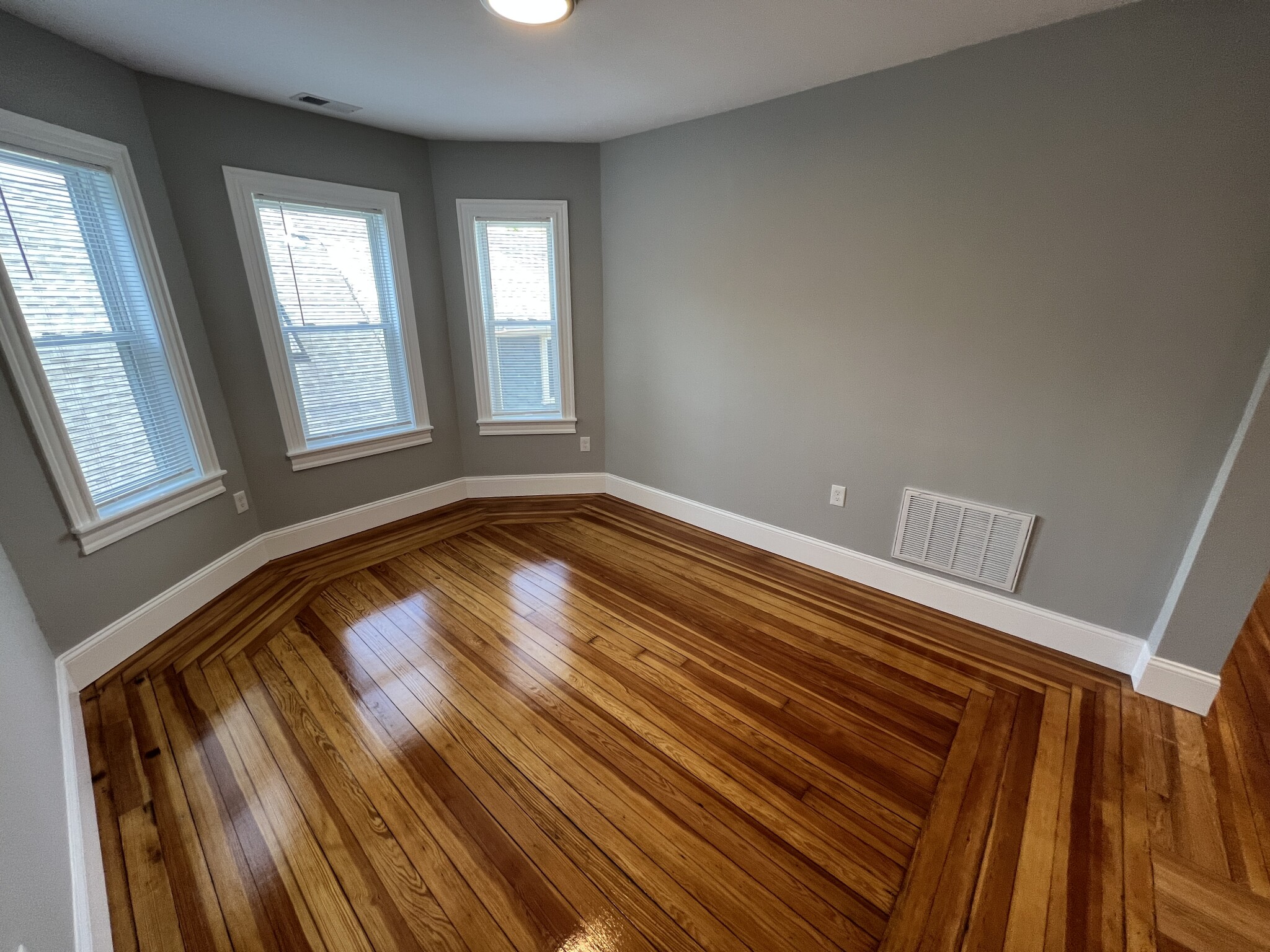 4 bed, 2 bath apartment for rent at 33 Hancock St Unit 3A, Spring Hill — photo 9 of 17