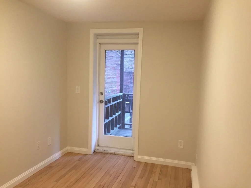 2 bed, 1 bath apartment for rent at 33 Hanson St Unit 2, South End — photo 4 of 6