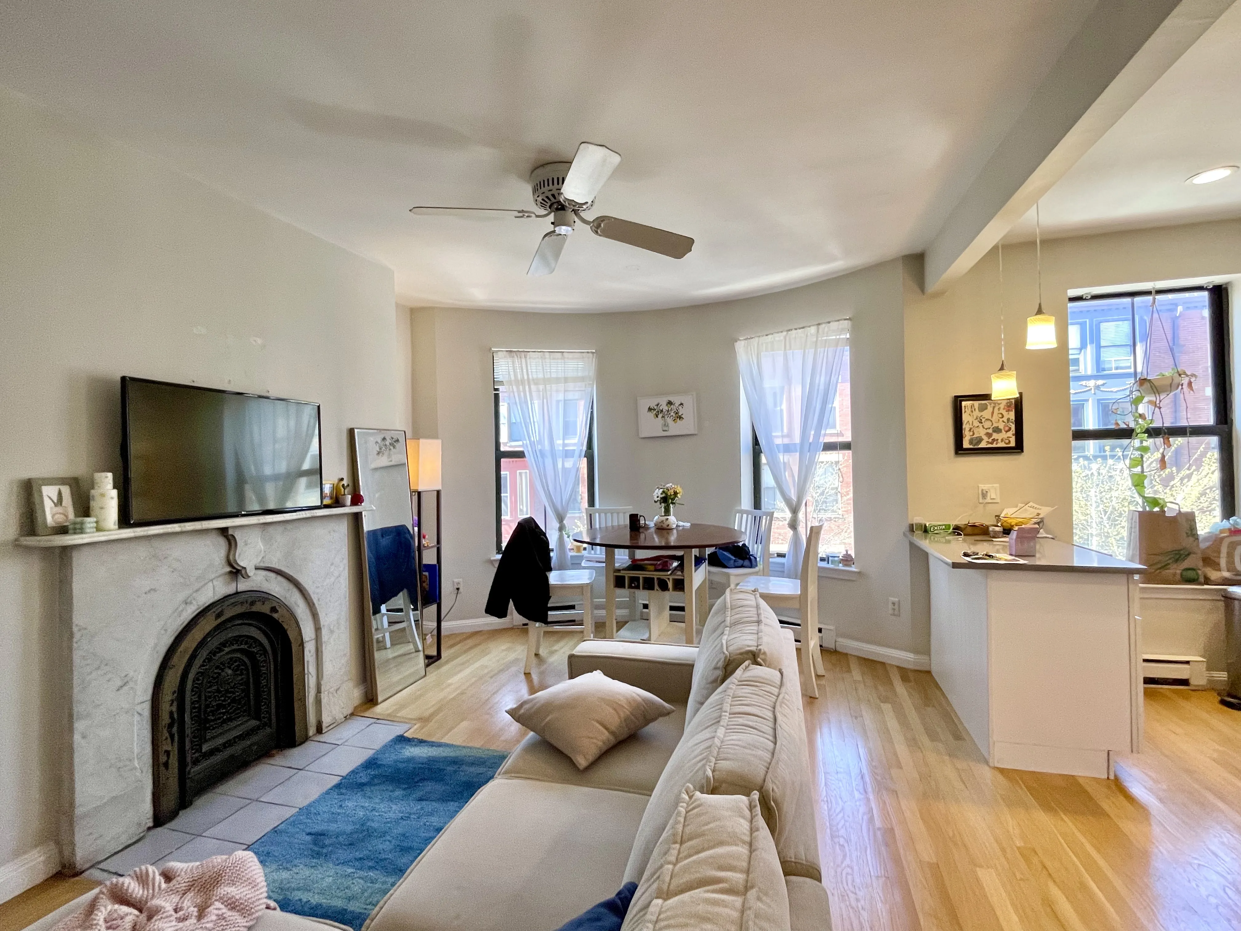 2 bed, 1 bath apartment for rent at 33 Hanson St Unit 4A, South End — photo 1 of 21