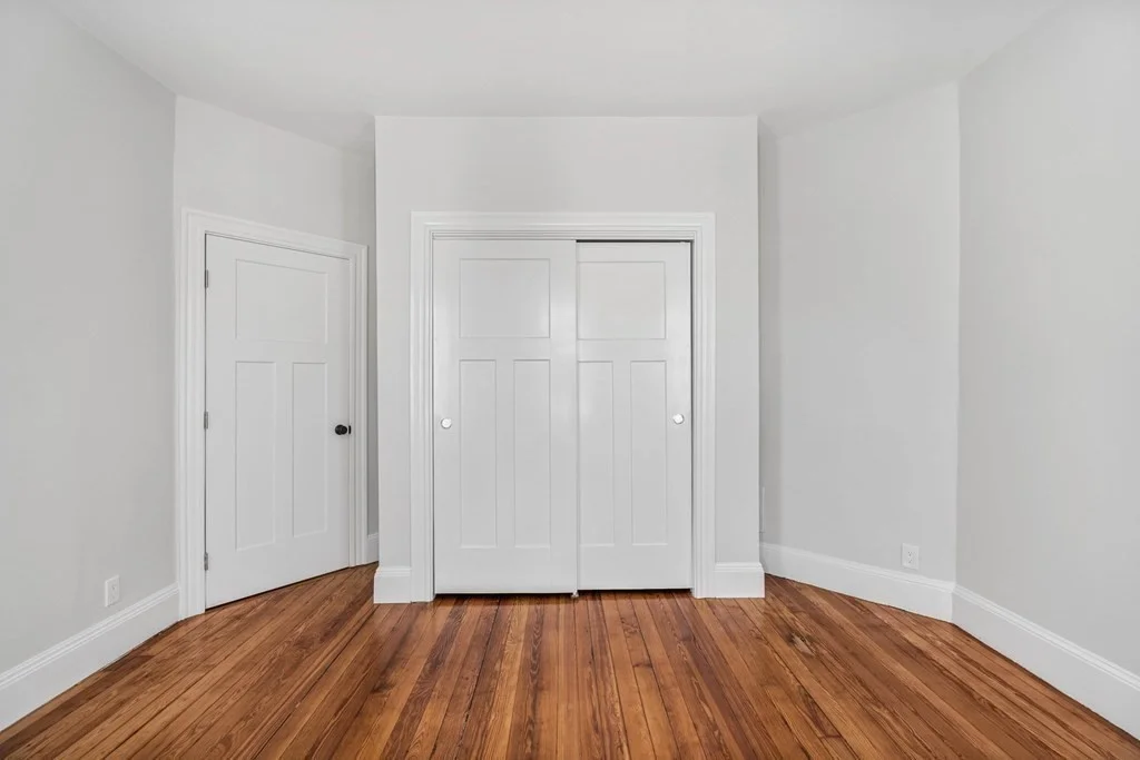 4 bed, 2 bath apartment for rent at 33 Harbor View St Unit 2, Dorchester — photo 6 of 12