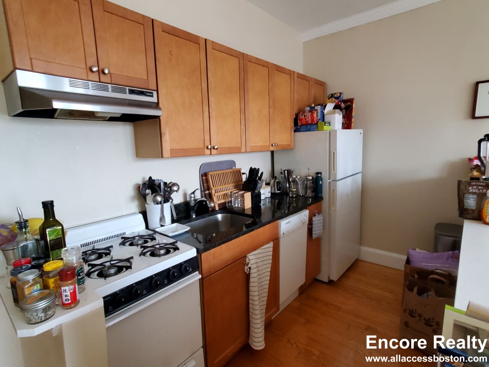 1 bed, 1 bath apartment for rent at 33 Highgate St Unit 5, Allston