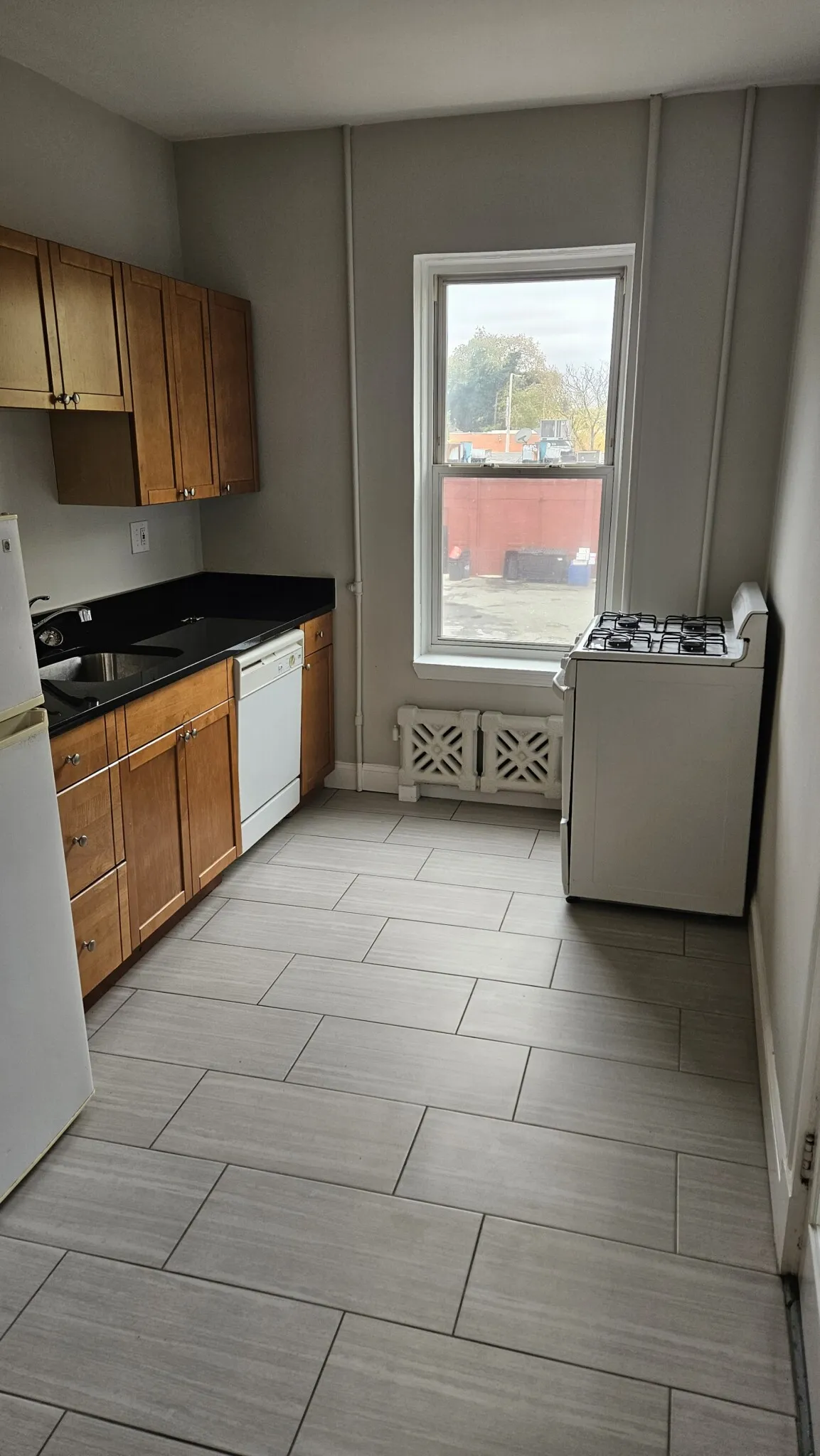 1 bed, 1 bath apartment for rent at 33 Highgate St Unit 6, Allston — photo 1 of 28