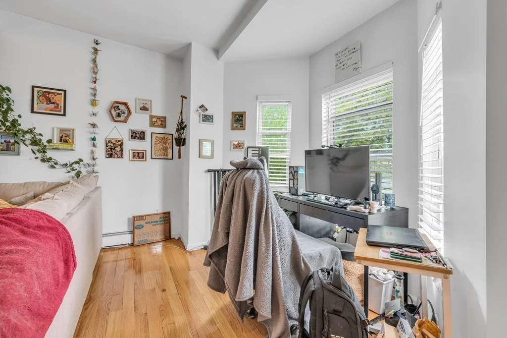 1 bed, 1 bath apartment for rent at 33 I St Unit 3A, South Boston — photo 8 of 12