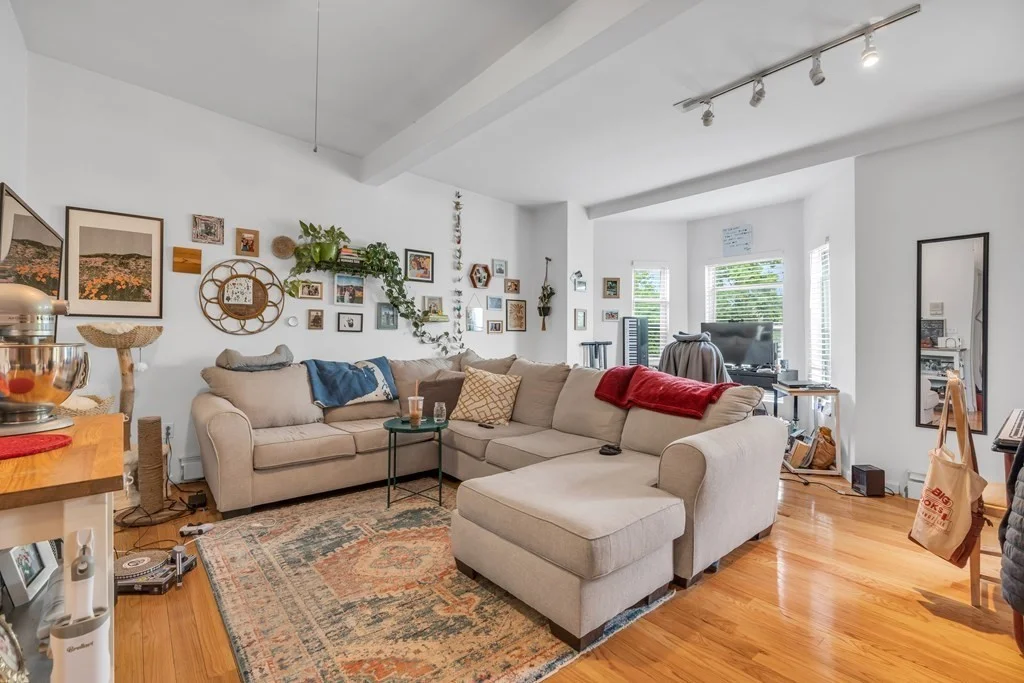 1 bed, 1 bath apartment for rent at 33 I St Unit 3A, South Boston — photo 5 of 12