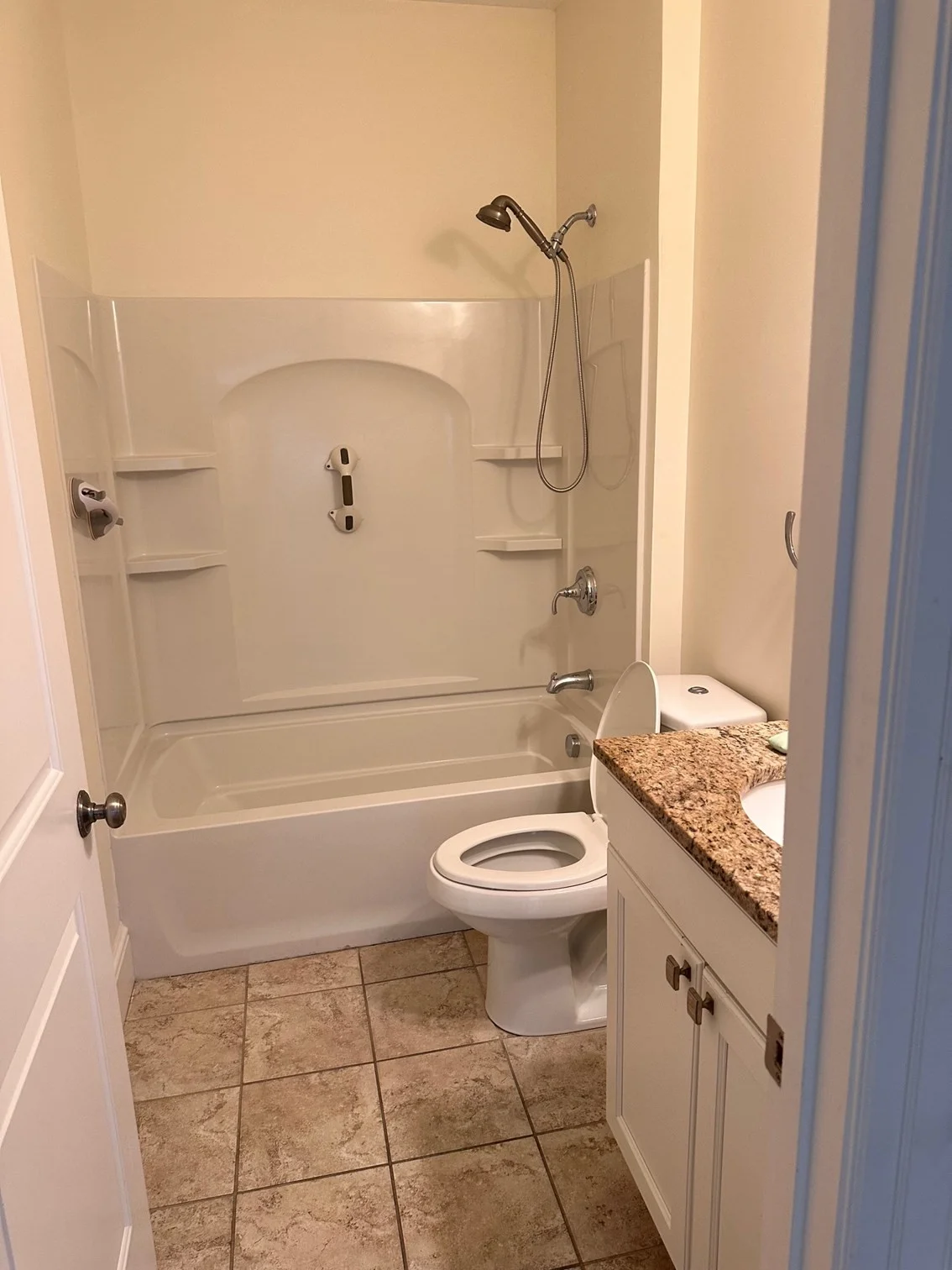 3 bed, 3 bath apartment for rent at 33 Intrepid Circle Unit 405, Marblehead — photo 15 of 18