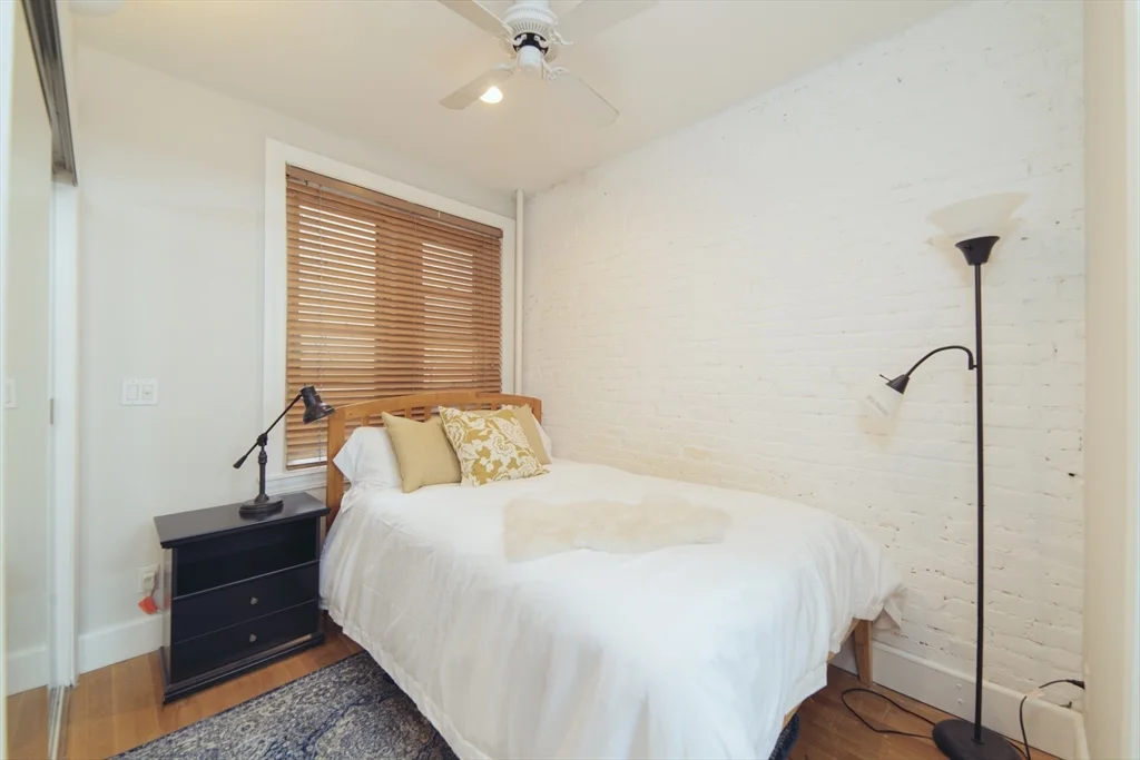 1 bed, 1 bath apartment for rent at 33 Irving Unit 2, Beacon Hill — photo 5 of 8