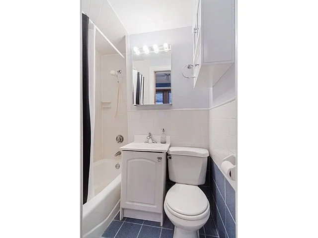 1 bed, 1 bath apartment for rent at 33 Irving Unit 2, Beacon Hill — photo 7 of 8