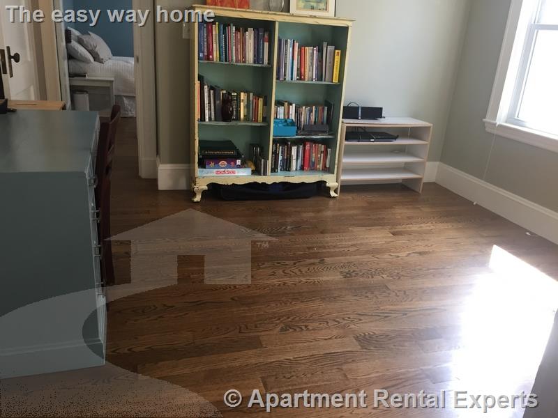 2 bed, 1 bath apartment for rent at 33 Irvington Rd, Tufts — photo 12 of 15