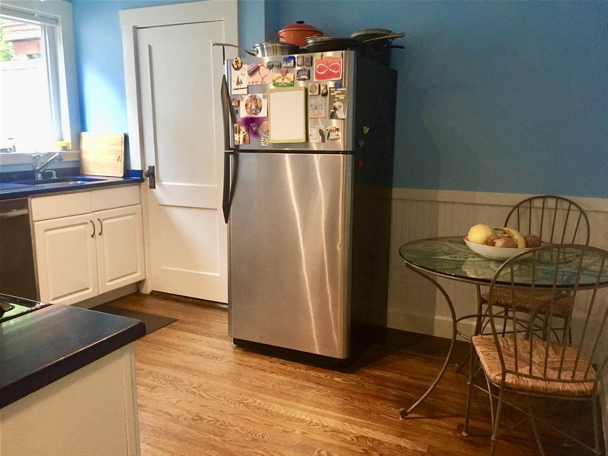2.5 bed, 1 bath apartment for rent at 33 Irvington Rd Unit 1, West Somerville — photo 2 of 13