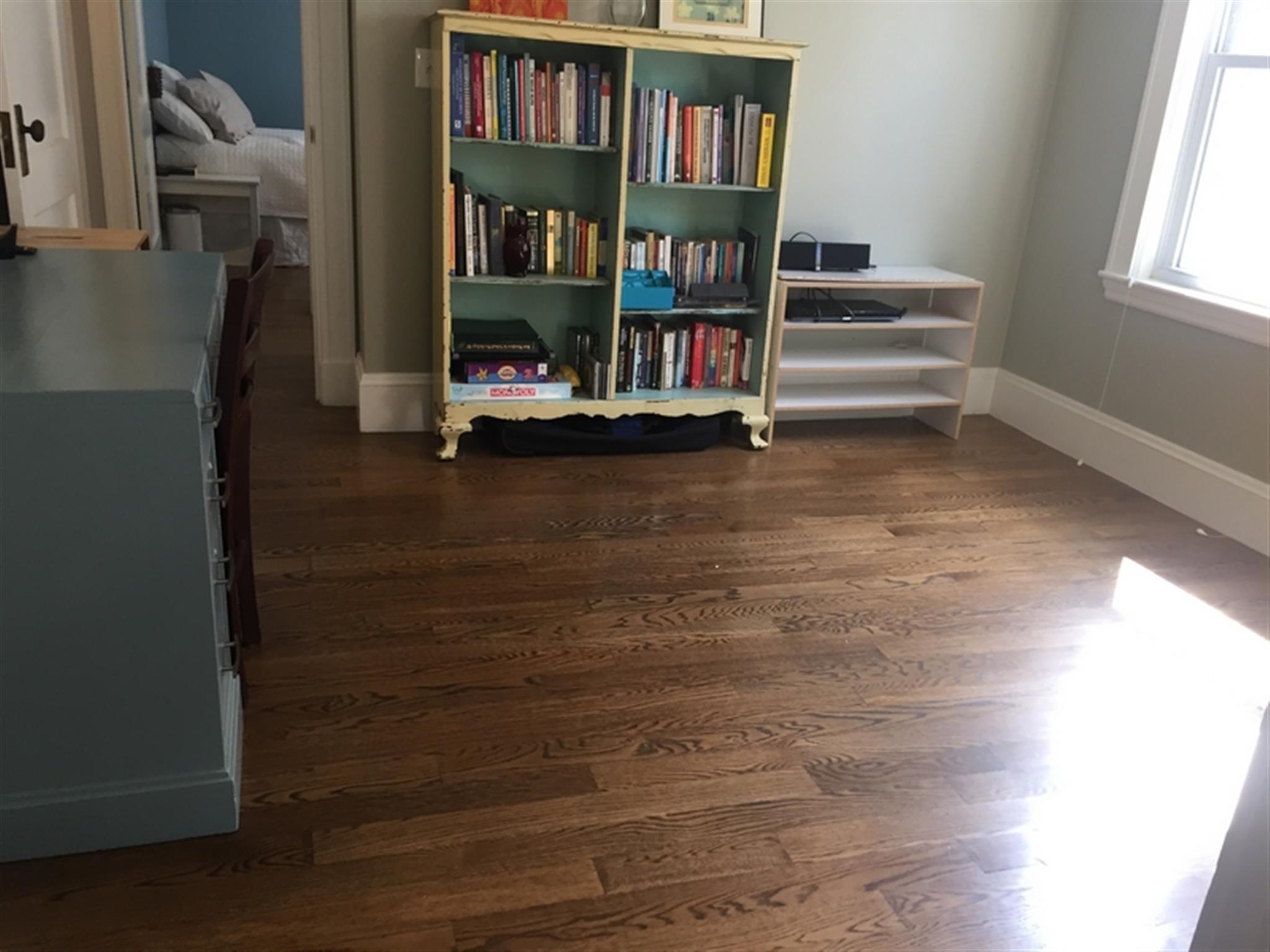 2.5 bed, 1 bath apartment for rent at 33 Irvington Rd Unit 1, West Somerville — photo 9 of 13