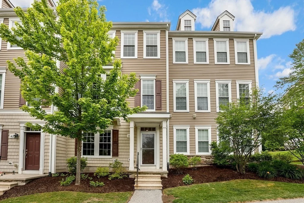 3 bed, 2 bath apartment for rent at 33 Jacob Way Unit 33, Reading — photo 1 of 33