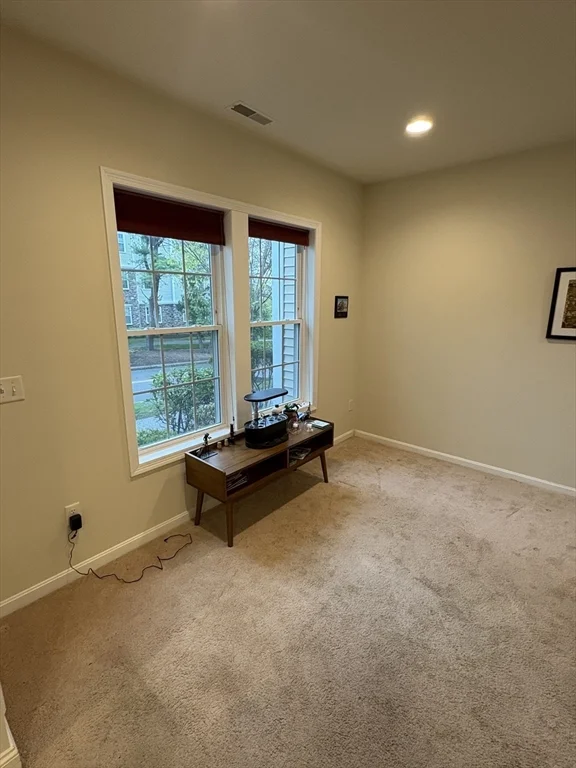 3 bed, 2 bath apartment for rent at 33 Jacob Way Unit 33, Reading — photo 23 of 33
