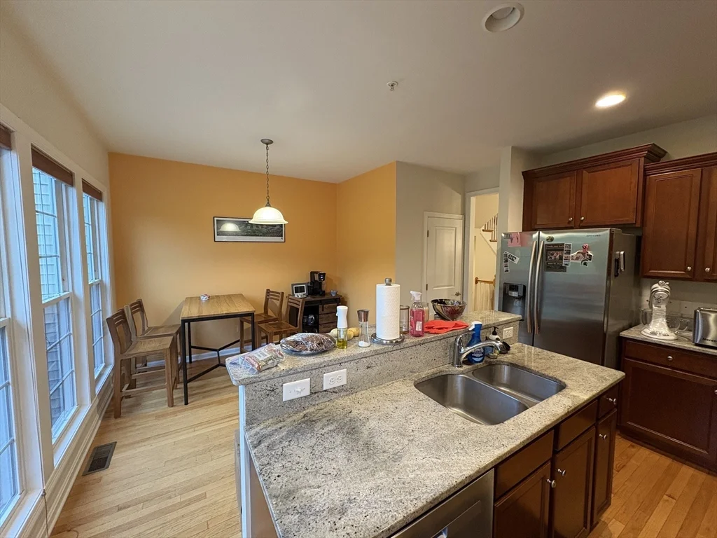 3 bed, 2 bath apartment for rent at 33 Jacob Way Unit 33, Reading — photo 5 of 33