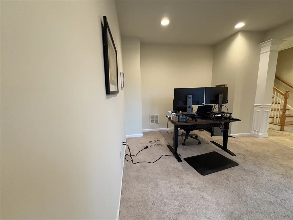 3 bed, 2 bath apartment for rent at 33 Jacob Way Unit 33, Reading — photo 27 of 33