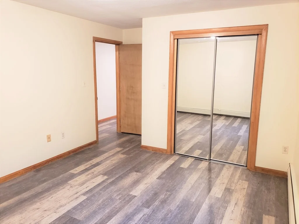 2 bed, 1 bath apartment for rent at 33 Jacqueline Rd Unit A, Waltham — photo 7 of 12