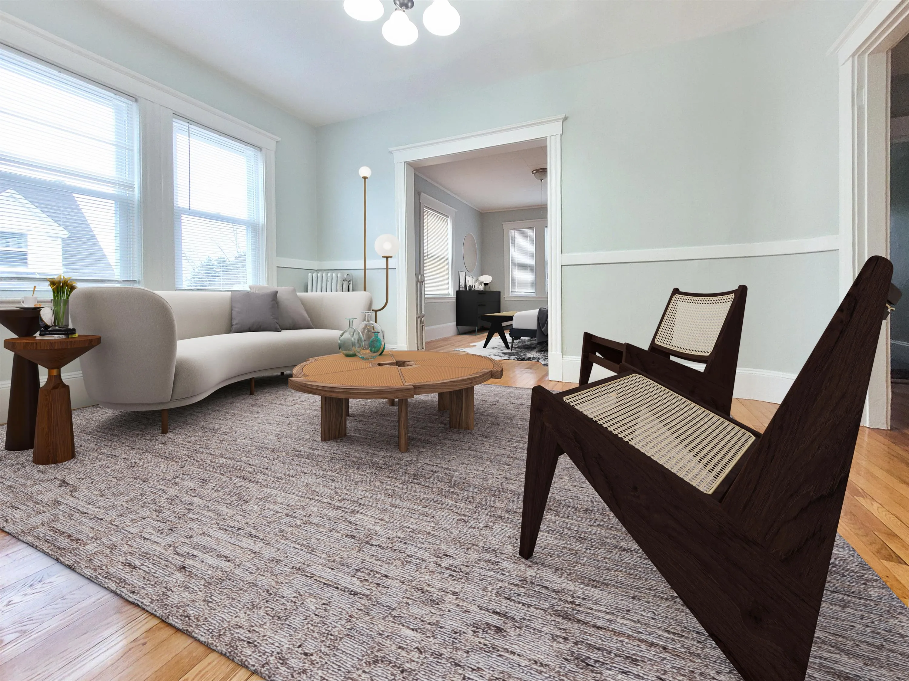 5 bed, 1.5 bath apartment for rent at 33 Juniper St Unit 1, Roxbury — photo 2 of 11