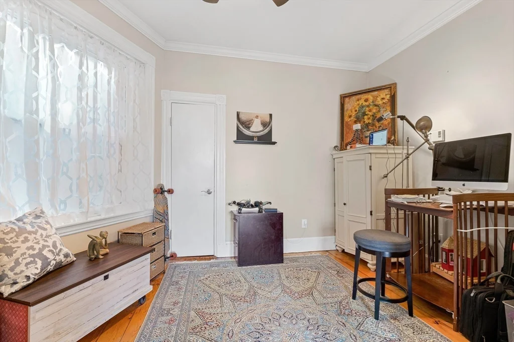 3 bed, 1 bath apartment for rent at 33 Kent St Unit 5, Brookline Village — photo 12 of 14