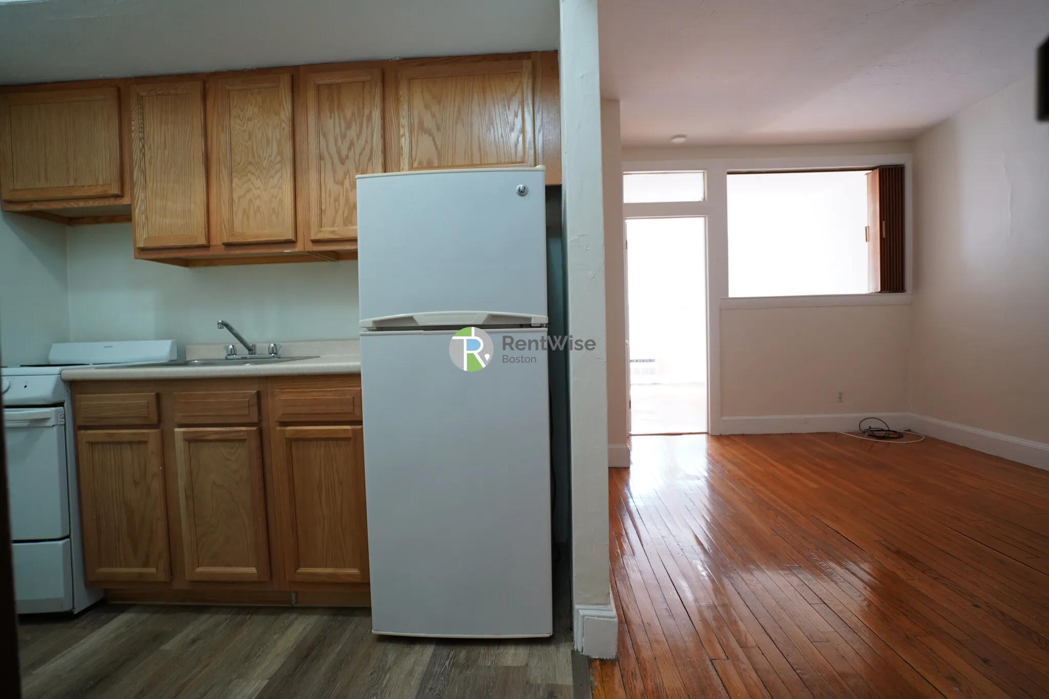 1 bed, 1 bath apartment for rent at 33 Lancaster Ter Unit 1006, Corey Hill — photo 5 of 20