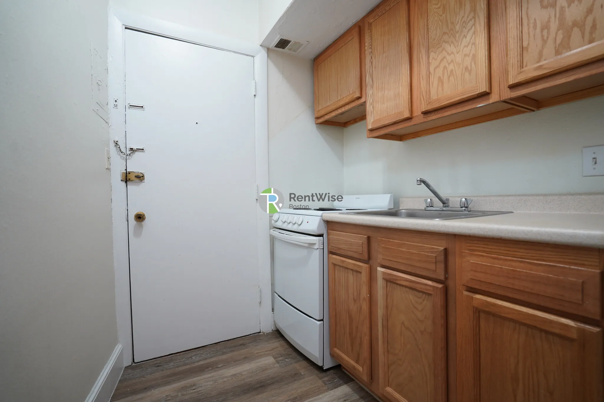 1 bed, 1 bath apartment for rent at 33 Lancaster Ter Unit 1006, Corey Hill — photo 7 of 20