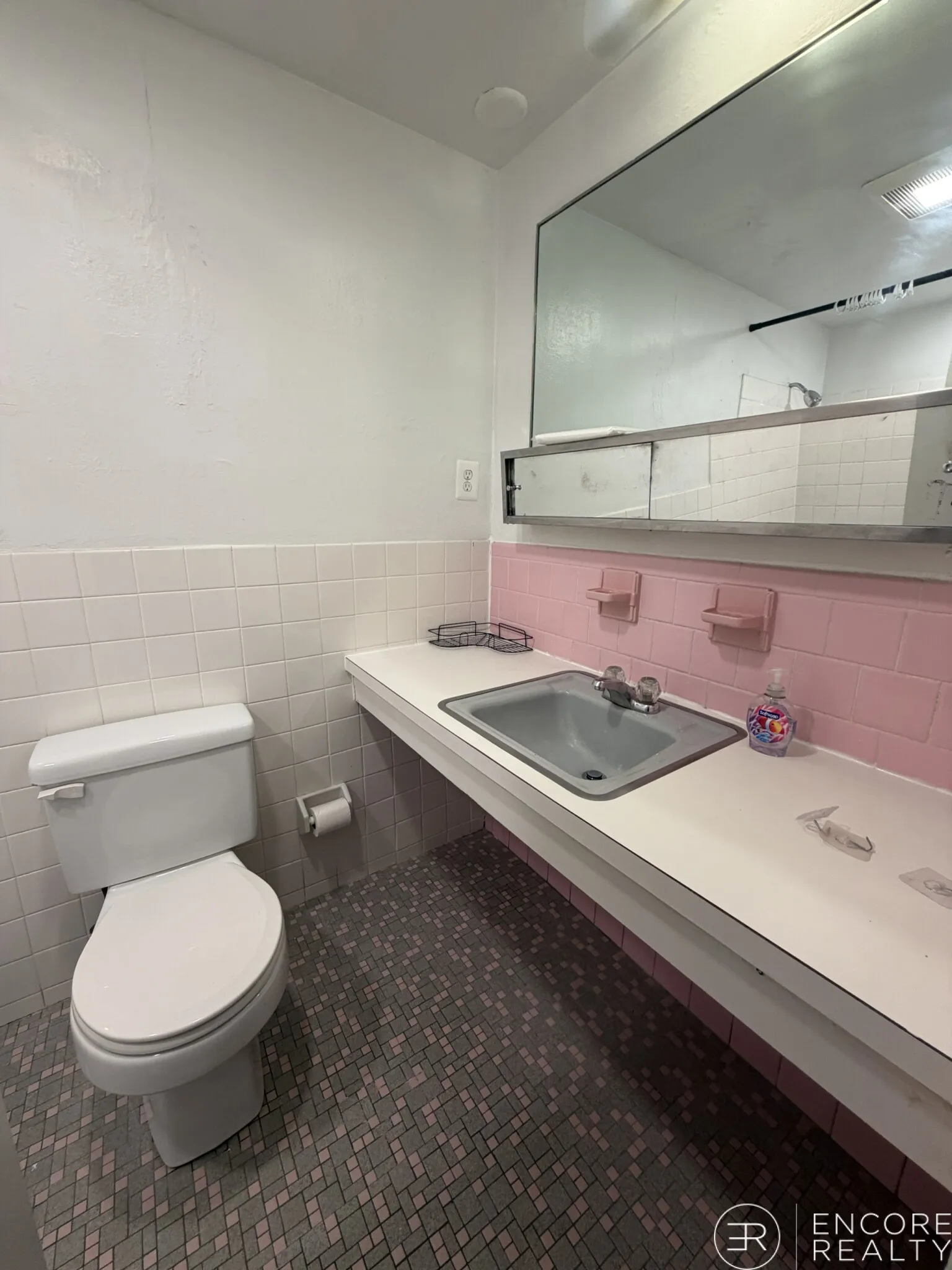 2 bed, 2 bath apartment for rent at 33 Lancaster Ter Unit 101, Corey Hill — photo 9 of 21