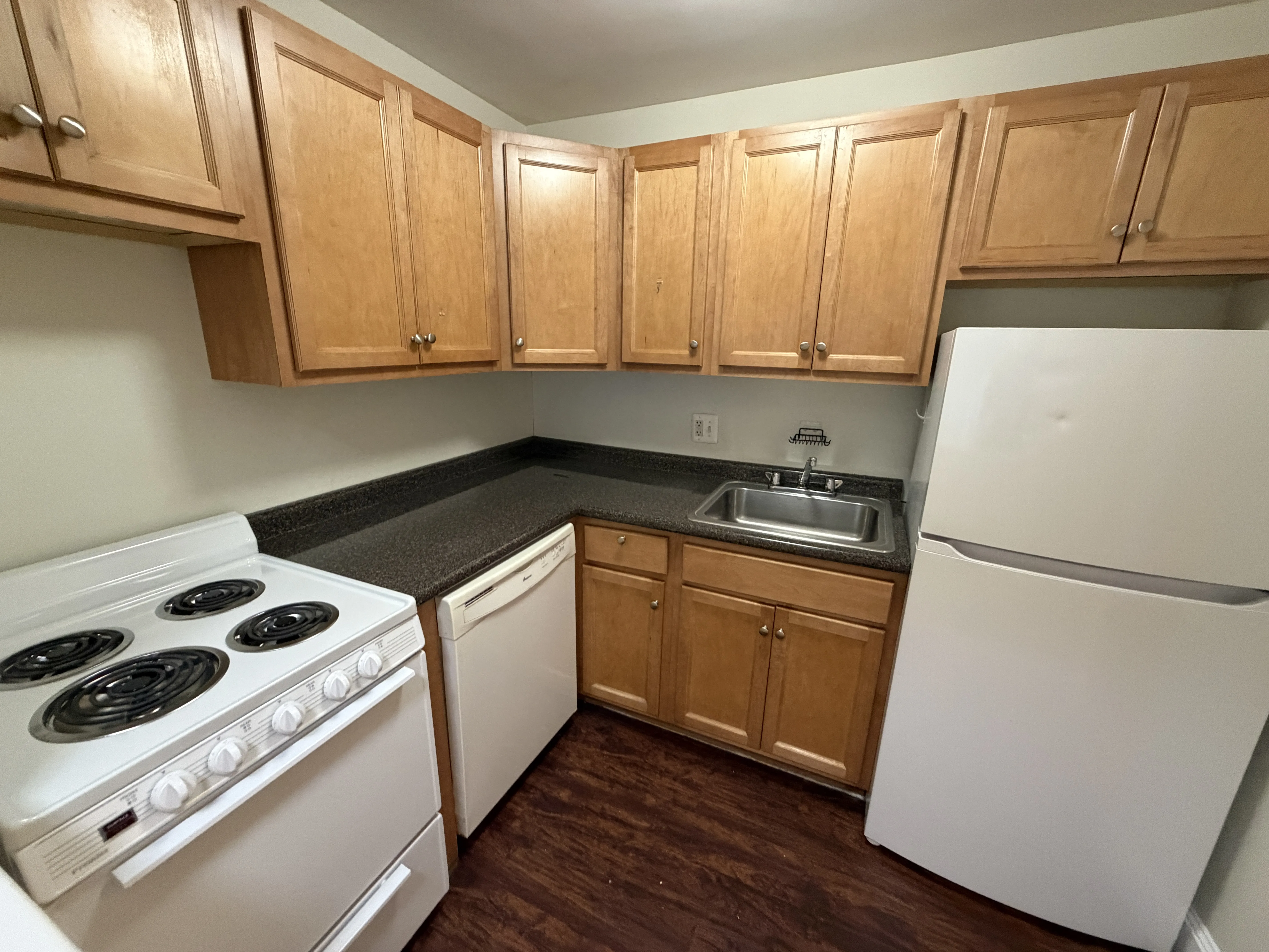 2 bed, 1 bath apartment for rent at 33 Lancaster Ter Unit 101A, Corey Hill — photo 3 of 21