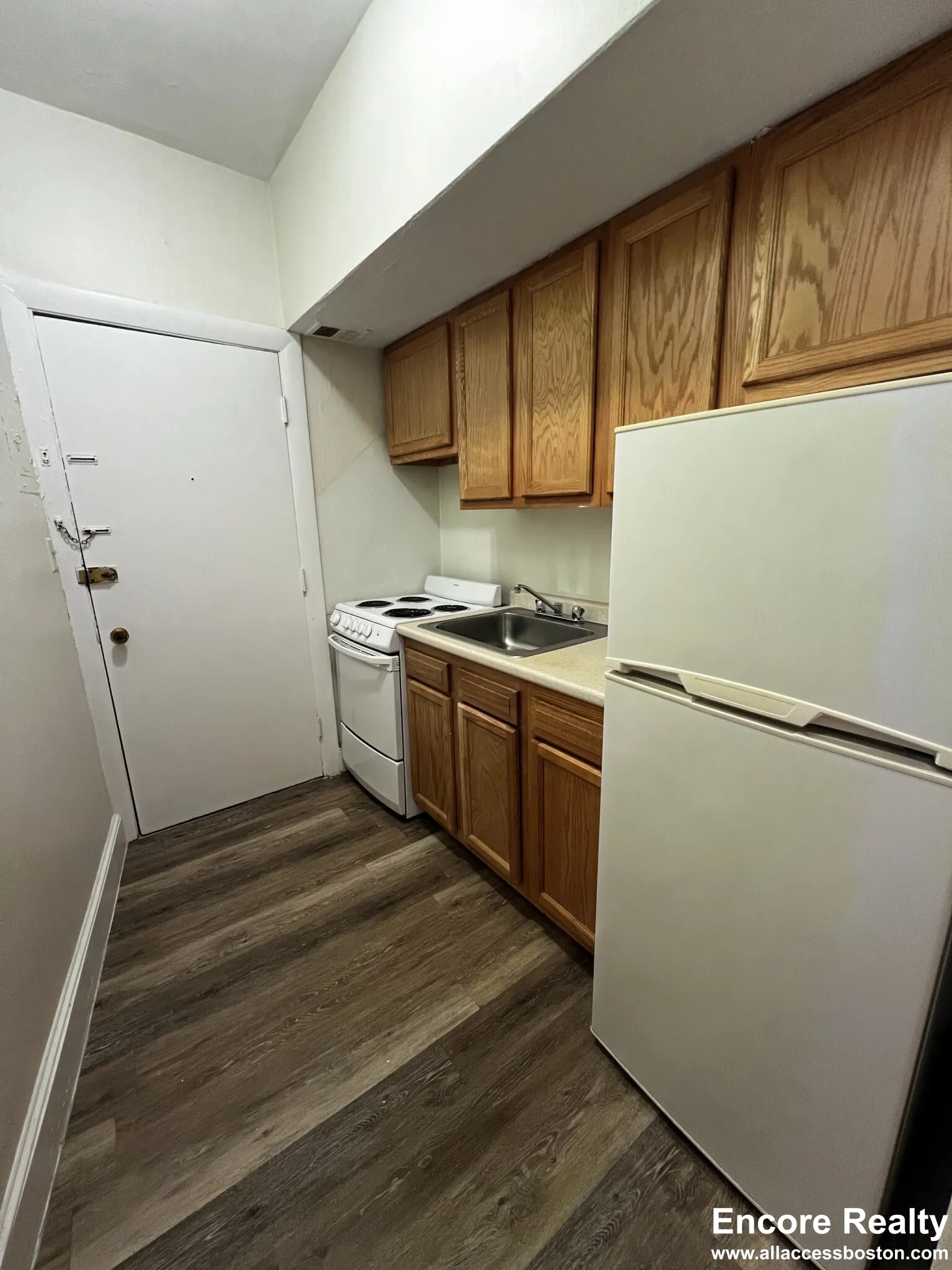 1 bed, 1 bath apartment for rent at 33 Lancaster Ter Unit 106M, Corey Hill — photo 3 of 15