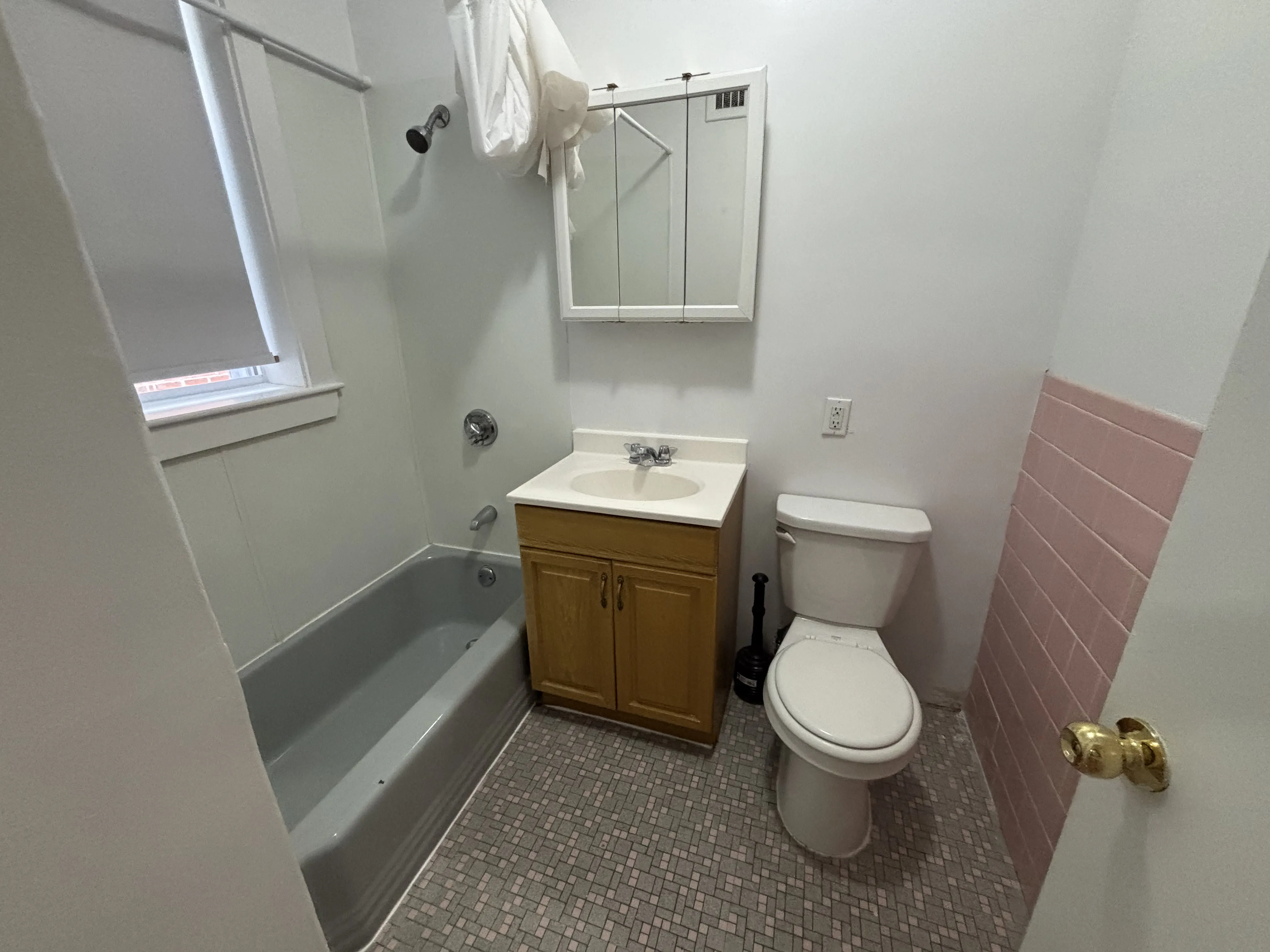 2 bed, 1 bath apartment for rent at 33 Lancaster Ter Unit 204, Corey Hill — photo 5 of 14