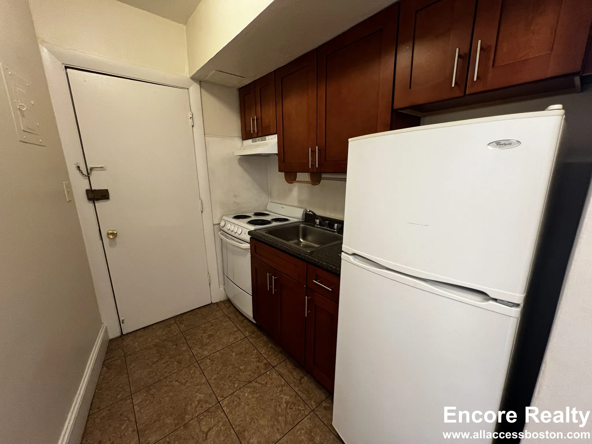 1 bed, 1 bath apartment for rent at 33 Lancaster Ter Unit 306, Corey Hill — photo 3 of 10
