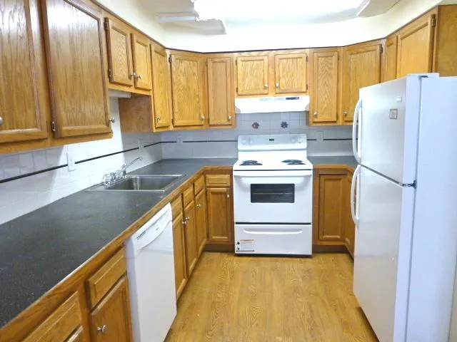 3 bed, 1 bath apartment for rent at 33 Lancaster Ter Unit A100, Corey Hill