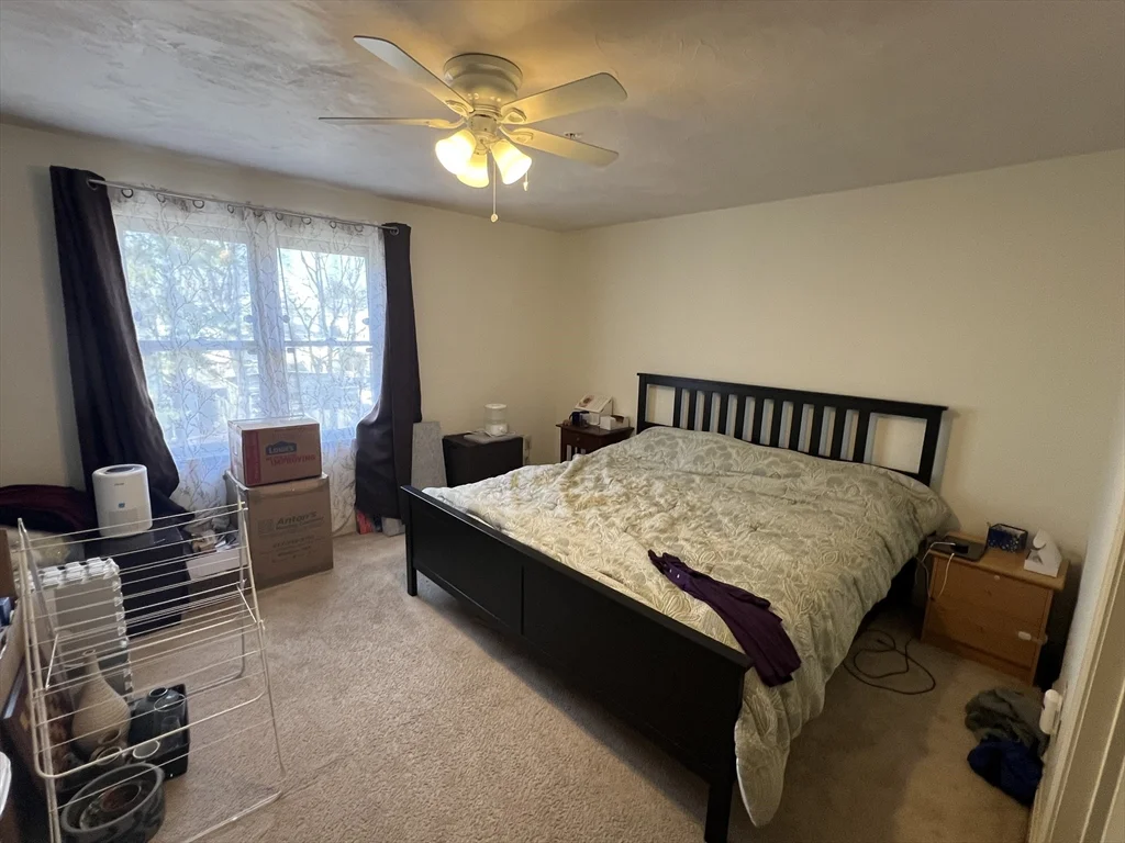 3 bed, 2 bath apartment for rent at 33 Lenglen Rd Unit 33, Newton — photo 5 of 9