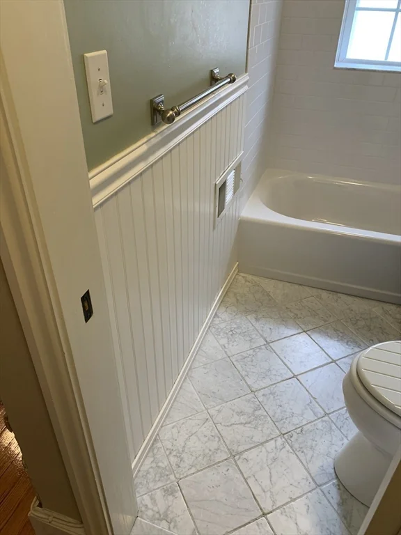 1 bed, 1 bath apartment for rent at 33 Lennon Ct Unit 32, South Boston — photo 9 of 12