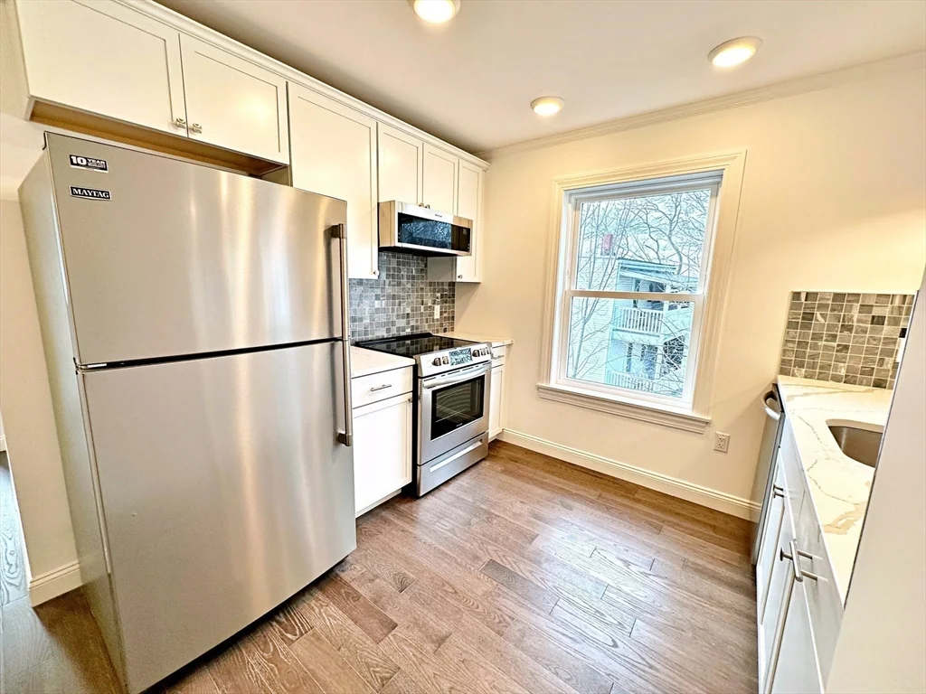 1 bed, 1 bath apartment for rent at 33 Leyden St Unit 6, East Boston — photo 11 of 25