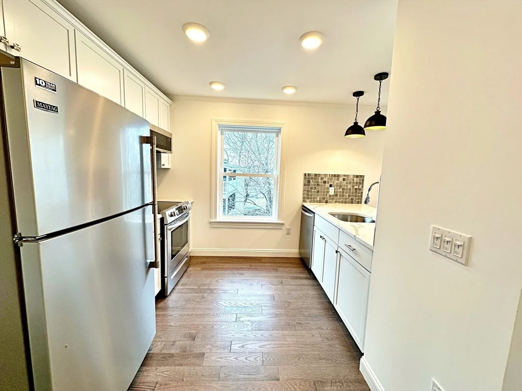 1 bed, 1 bath apartment for rent at 33 Leyden St Unit 6, East Boston — photo 9 of 25