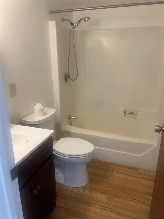 2 bed, 1 bath apartment for rent at 33 Linden St Unit F, Fall River — photo 6 of 6