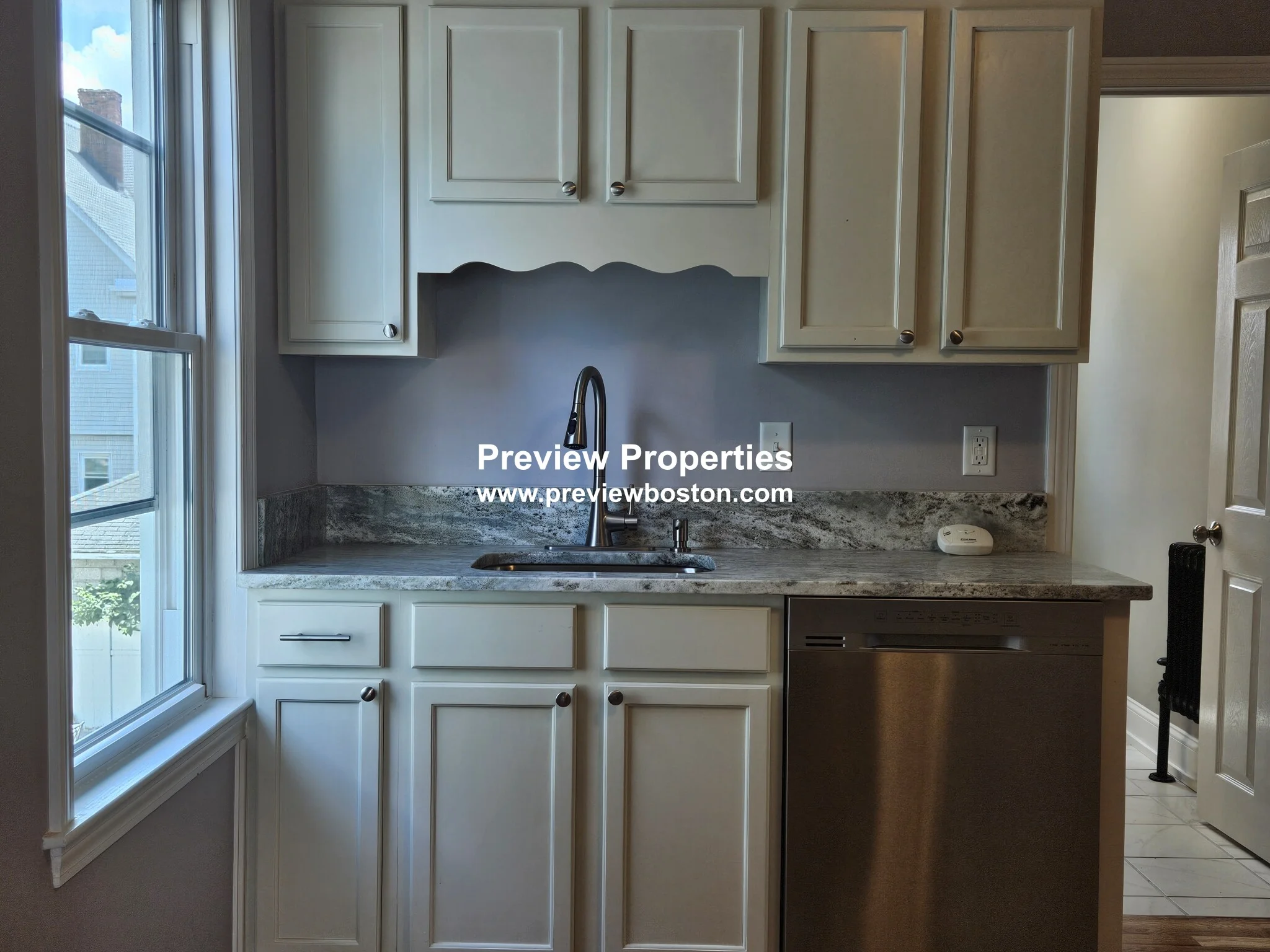3 bed, 2 bath apartment for rent at 33 Linden St Unit P, Everett — photo 2 of 23
