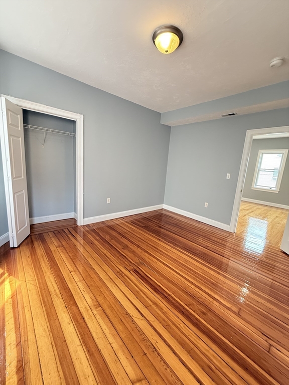 3 bed, 1 bath apartment for rent at 33 Lithgow Unit 2, Dorchester — photo 5 of 13