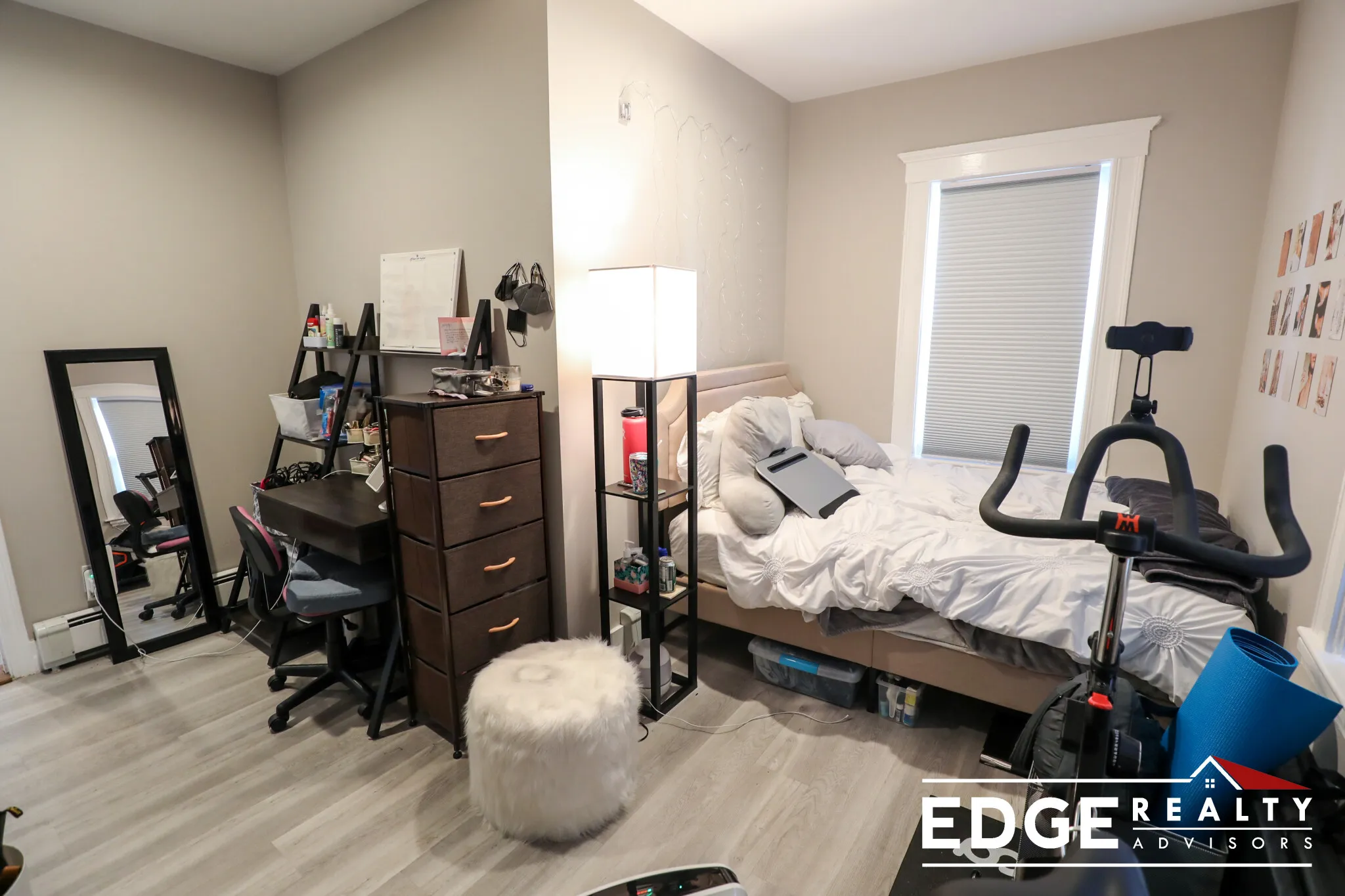 4 bed, 1.5 bath apartment for rent at 33 Long Ave Unit 2, Allston — photo 7 of 12