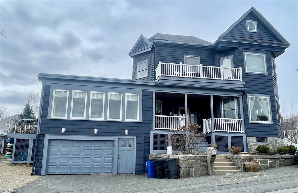 3 bed, 2 bath apartment for rent at 33 Lothrop St Unit 2nd fl, Beverly — photo 1 of 40