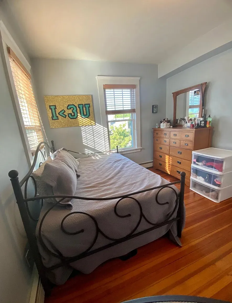 2 bed, 1 bath apartment for rent at 33 Main St Unit 4, Winter Hill — photo 9 of 16
