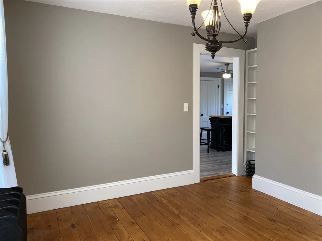 2 bed, 1 bath apartment for rent at 33 Maple St Unit 2, Sterling — photo 14 of 15