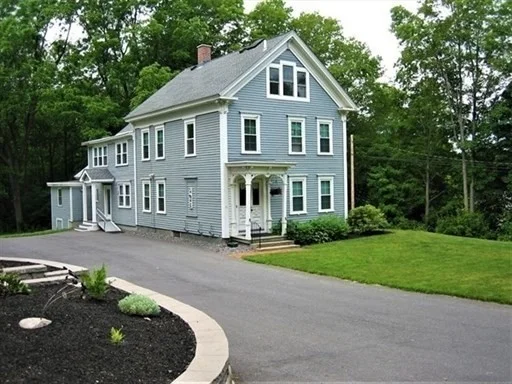 2 bed, 1 bath apartment for rent at 33 Maple St Unit 2, Sterling — photo 1 of 15