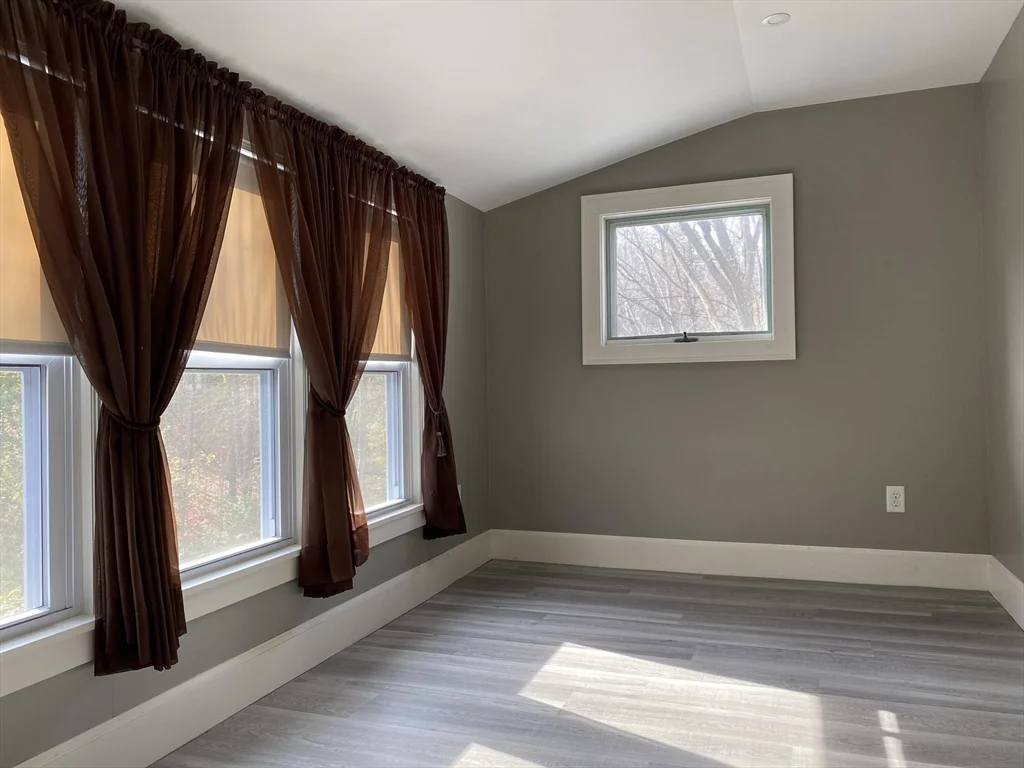 2 bed, 1 bath apartment for rent at 33 Maple St Unit 2, Sterling — photo 8 of 15