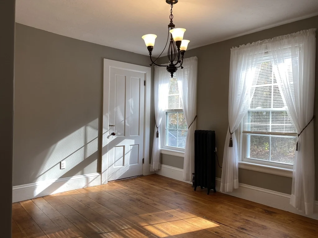 2 bed, 1 bath apartment for rent at 33 Maple St Unit 2, Sterling — photo 15 of 15