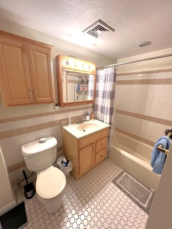 2 bed, 2 bath apartment for rent at 33 Marine Rd Unit 1L, South Boston — photo 8 of 11