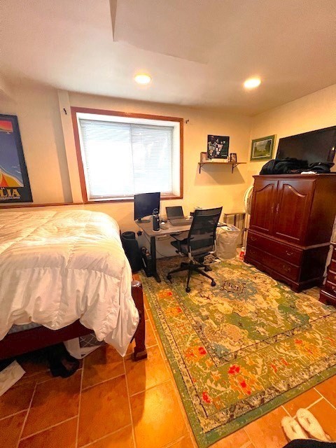 4 bed, 2 bath apartment for rent at 33 Marine Rd Unit R, Boston — photo 7 of 13