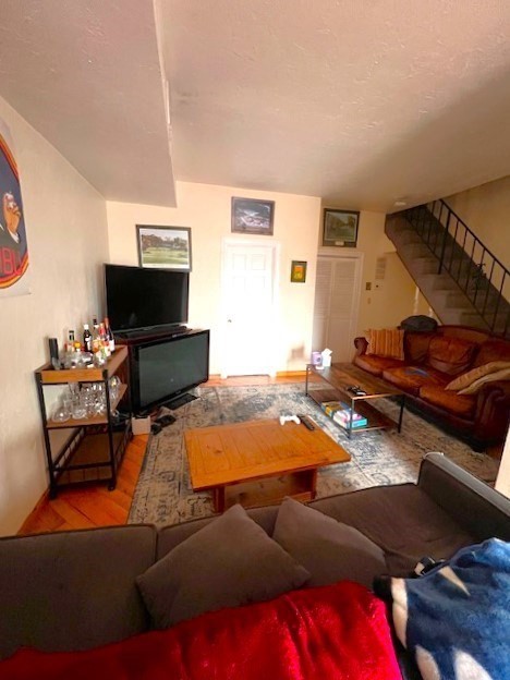 4 bed, 2 bath apartment for rent at 33 Marine Rd Unit R, Boston — photo 3 of 13