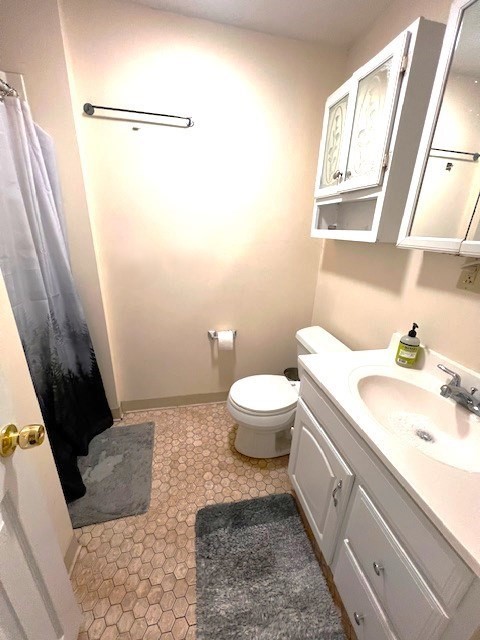 4 bed, 2 bath apartment for rent at 33 Marine Rd Unit R, Boston — photo 10 of 13