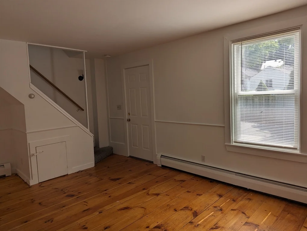 1 bed, 1 bath apartment for rent at 33 Merrill Unit 2, Newburyport — photo 9 of 22