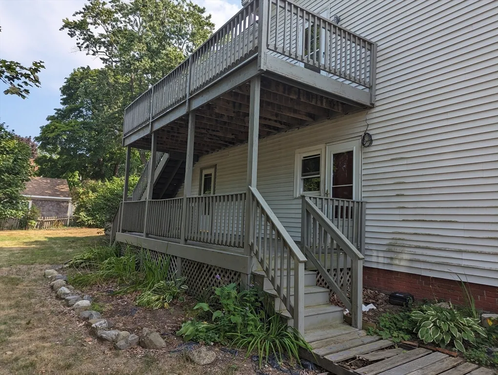 2 bed, 1 bath apartment for rent at 33 Merrill Unit 3, Newburyport — photo 16 of 17